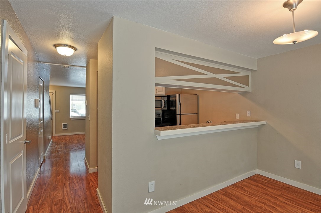 412 Center Road, Unit D2 Everett, WA 98204 - Photo 9 of 15