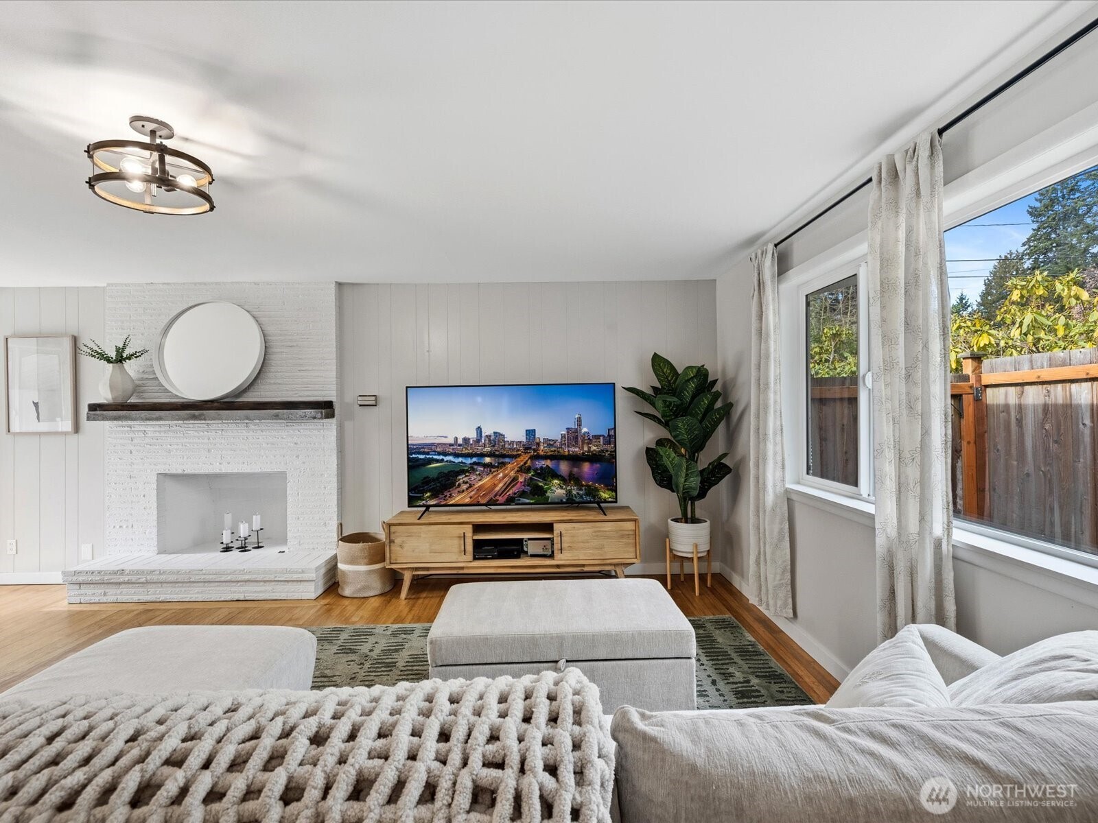 18604 105th Avenue Northeast Bothell, WA 98011 - Photo 12 of 40