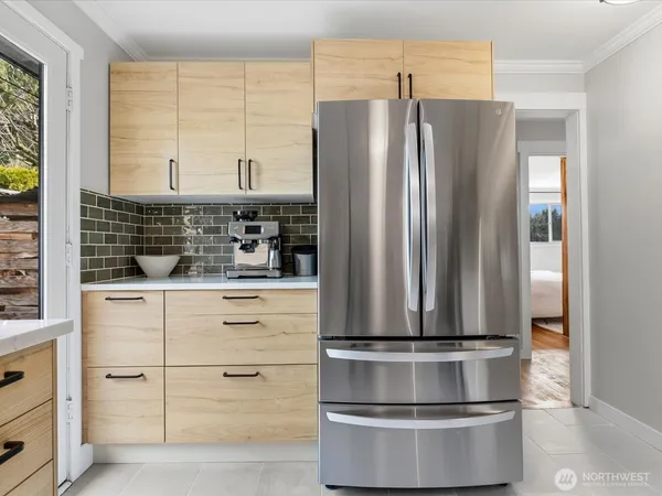 $895,000 | 18604 105th Avenue Northeast, Bothell, WA 98011