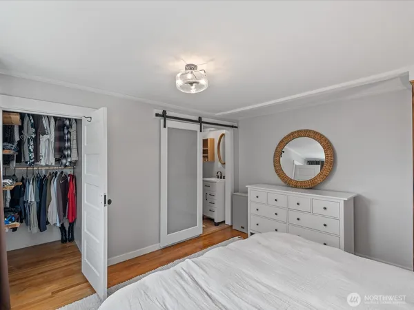$895,000 | 18604 105th Avenue Northeast, Bothell, WA 98011