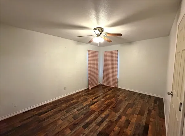 $120,000 | 401 Parklane Street, Freer, TX 78357