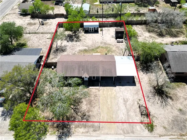 $120,000 | 401 Parklane Street, Freer, TX 78357