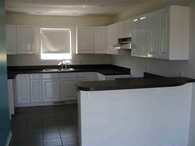653 Peppermill Road Lapeer, MI 48446 - Photo 9 of 13 20231330-8.JPG