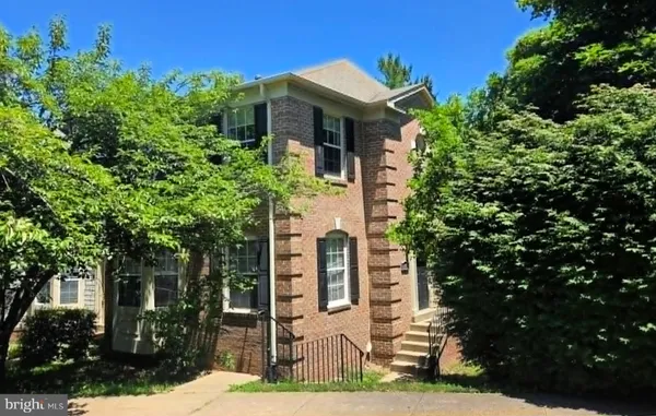 $2,750 | 16853 Capon Tree Lane, Woodbridge, VA 22191