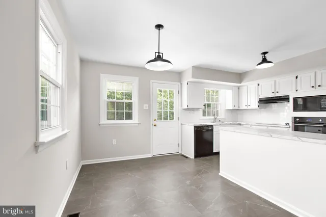 $3,800 | 18136 Pepmeier Hill Road, Fredericksburg, VA 22408