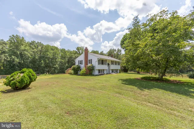 $3,800 | 18136 Pepmeier Hill Road, Fredericksburg, VA 22408