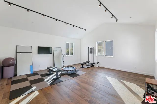 $4,195,000 | 27148 Carrita Road, Malibu, CA 90265