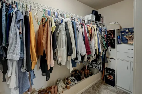 $439,000 | 2901 Wilshire Court, St. Joseph, MO 64506