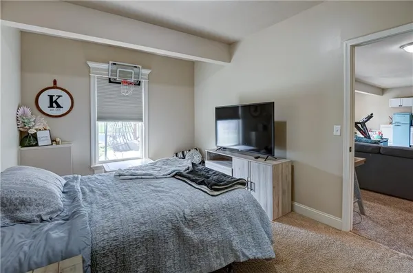 $439,000 | 2901 Wilshire Court, St. Joseph, MO 64506