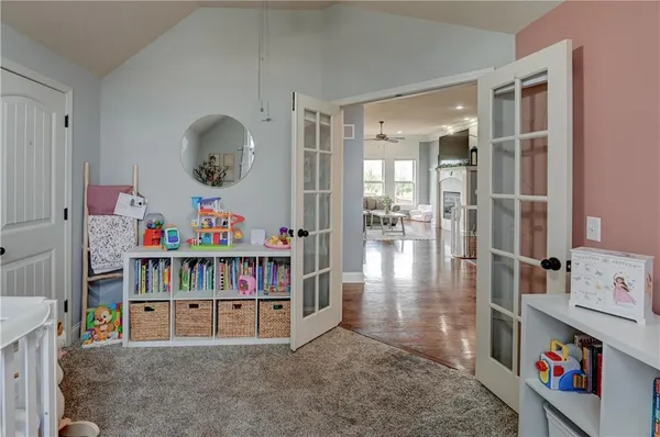 $439,000 | 2901 Wilshire Court, St. Joseph, MO 64506