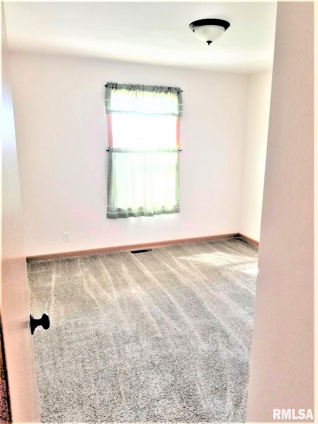 1646 Snaggy Ridge Road Tipton, IA 52772 - Photo 12 of 26 Gallery Image 12