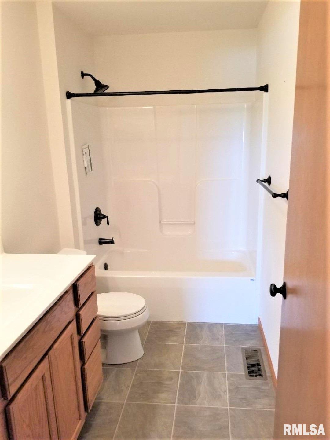 1646 Snaggy Ridge Road Tipton, IA 52772 - Photo 13 of 26 Gallery Image 13