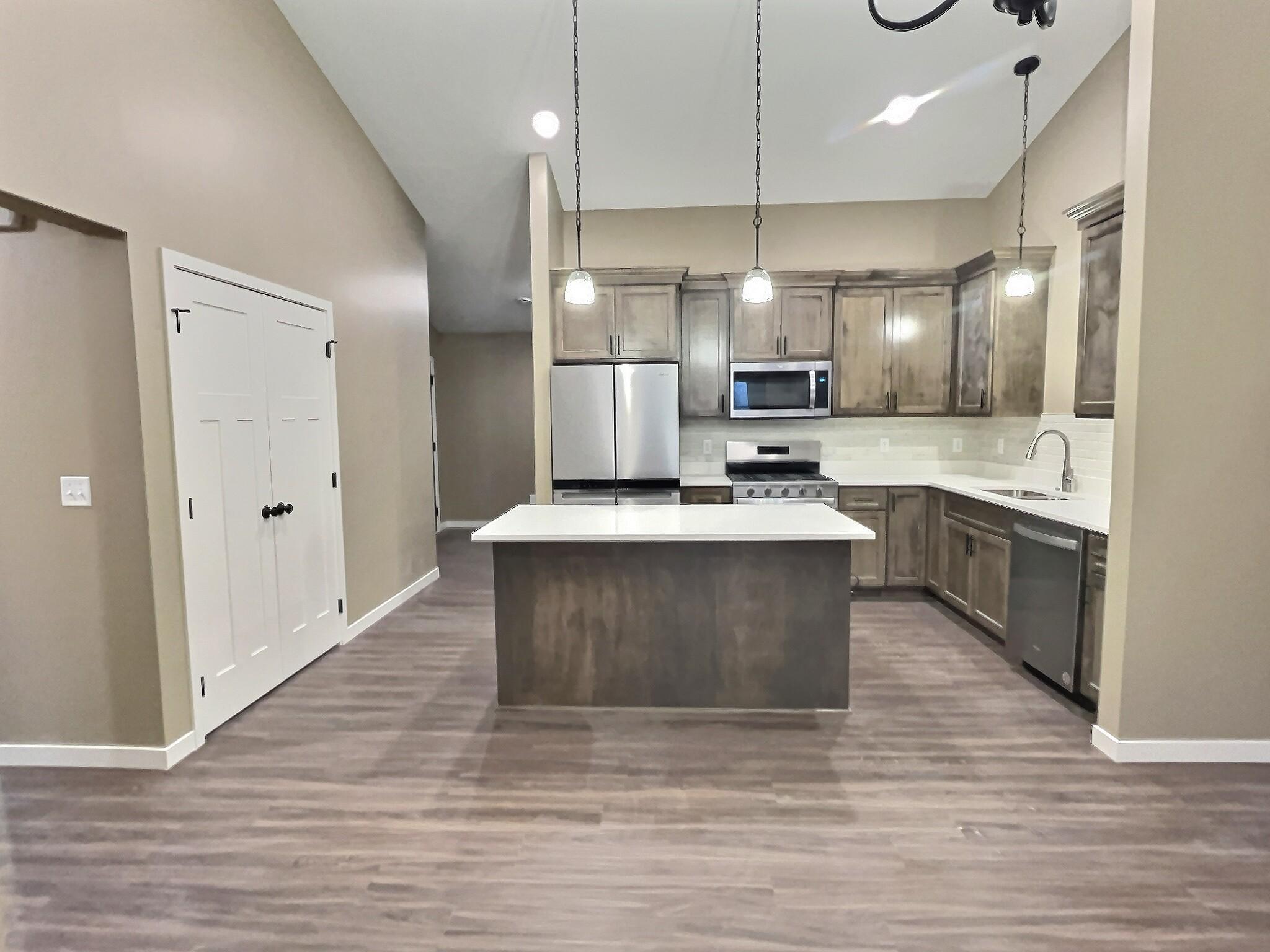 416 5th Street Northwest Maple Lake, MN 55358 - Photo 2 of 16