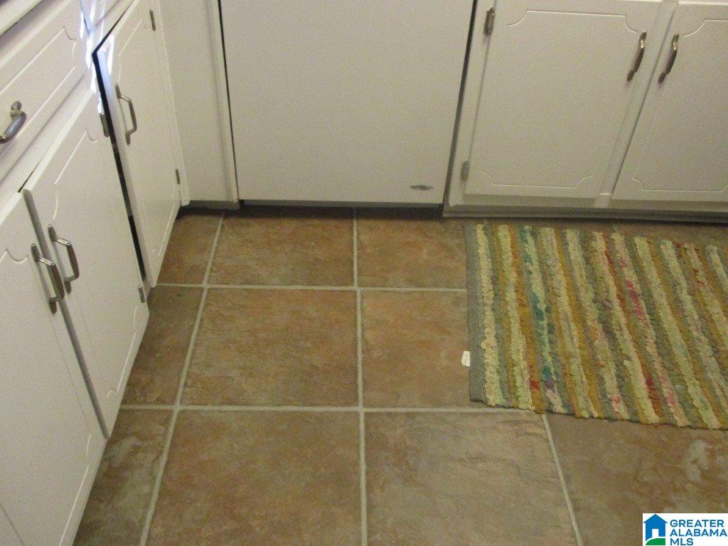304 Shell Street Anniston, AL 36206 - Photo 6 of 25