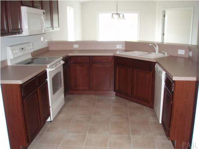 2236 Liberty Loop Road, Unit 17D Cantonment, FL 32533 - Photo 4 of 12 Gallery Image 4