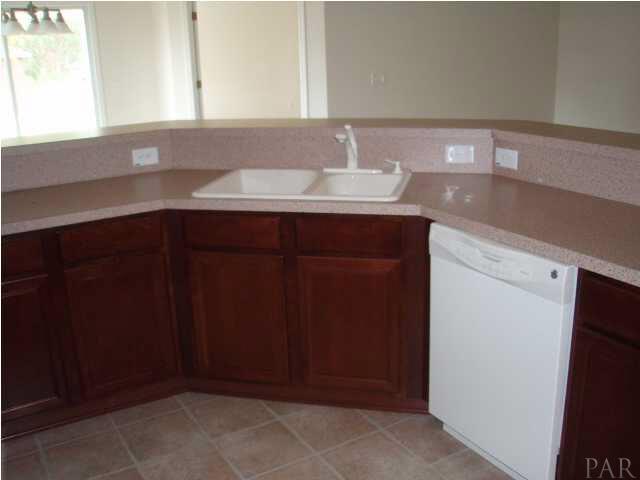 2236 Liberty Loop Road, Unit 17D Cantonment, FL 32533 - Photo 5 of 12 Gallery Image 5