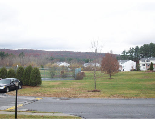 10 Plantation Road, Unit 10 Oxford, MA 01540 - Photo 9 of 17 Gallery Image 9