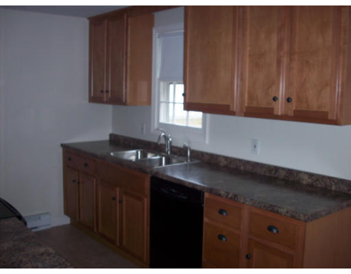 10 Plantation Road, Unit 10 Oxford, MA 01540 - Photo 10 of 17 Gallery Image 10