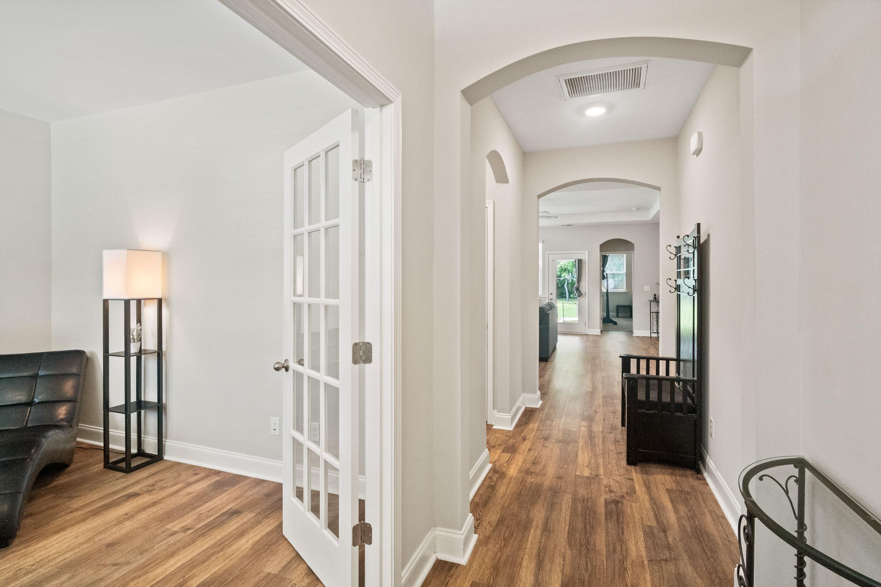 689 West Butternut Road Summerville, SC 29483 - Photo 12 of 47 .