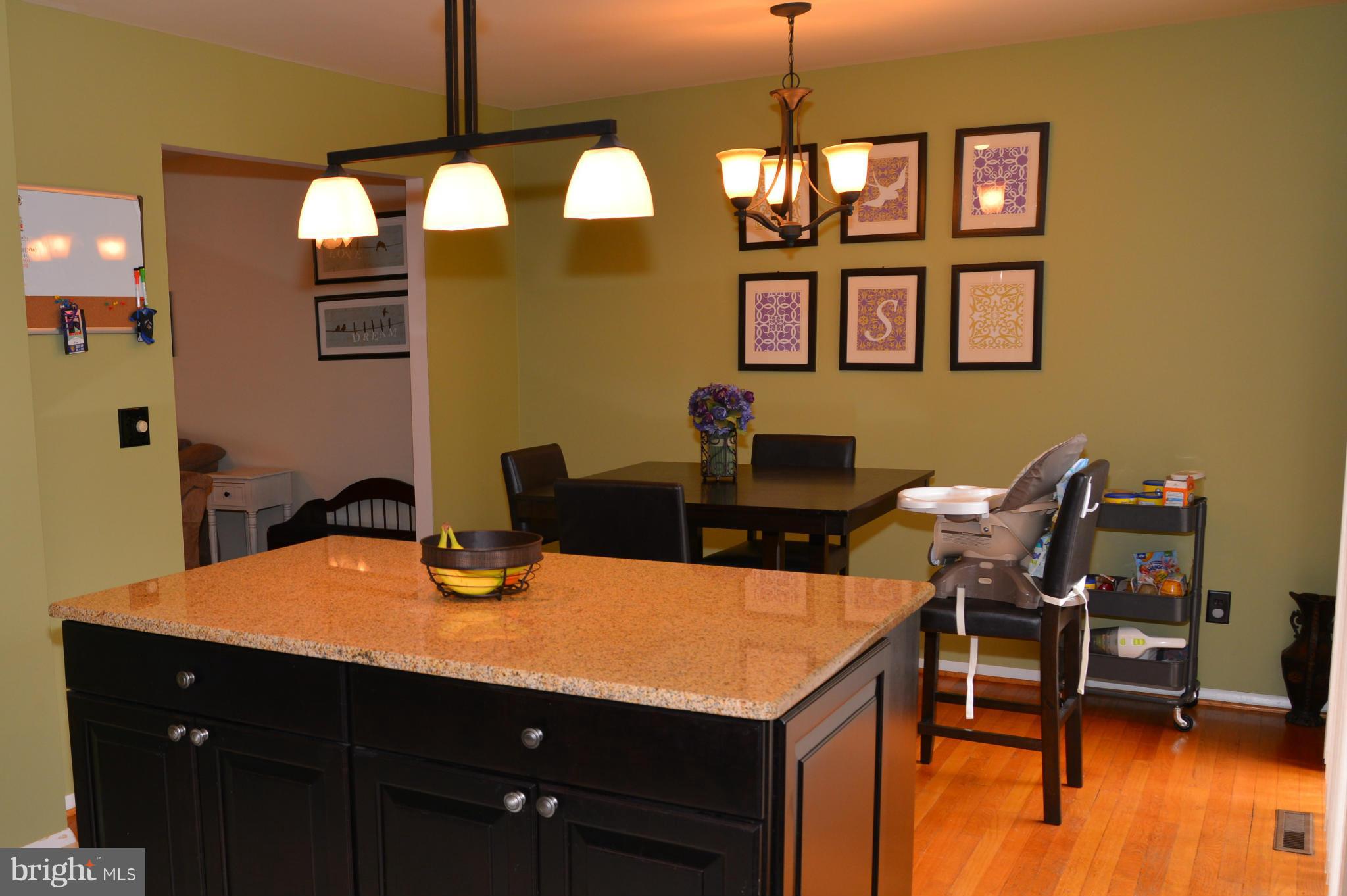 304 Cherry Chapel Road Reisterstown, MD 21136 - Photo 7 of 25 Dining Room