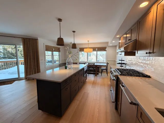 $924,900 | 20 Fore Seasons Drive, Unit 2, Wilmington, VT 05363