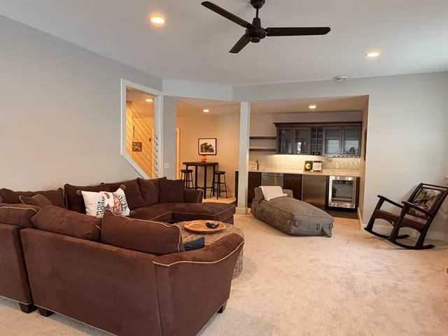 $924,900 | 20 Fore Seasons Drive, Unit 2, Wilmington, VT 05363