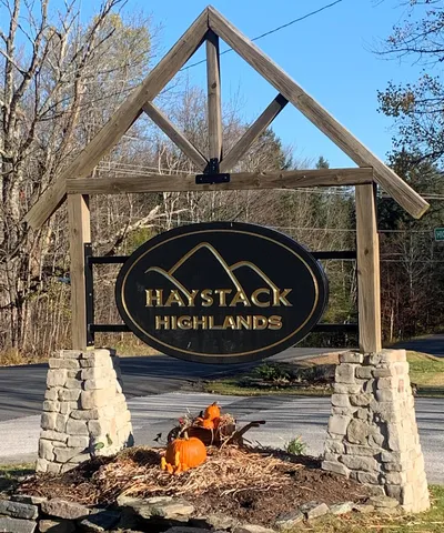 $924,900 | 20 Fore Seasons Drive, Unit 2, Wilmington, VT 05363