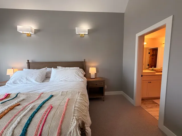 $924,900 | 20 Fore Seasons Drive, Unit 2, Wilmington, VT 05363