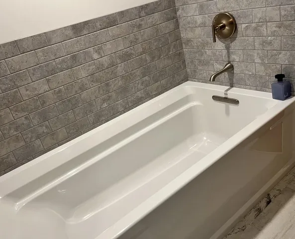 $924,900 | 20 Fore Seasons Drive, Unit 2, Wilmington, VT 05363