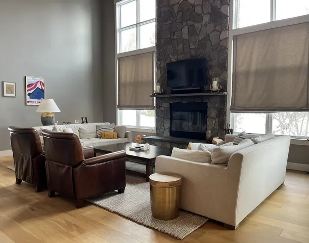 $924,900 | 20 Fore Seasons Drive, Unit 2, Wilmington, VT 05363