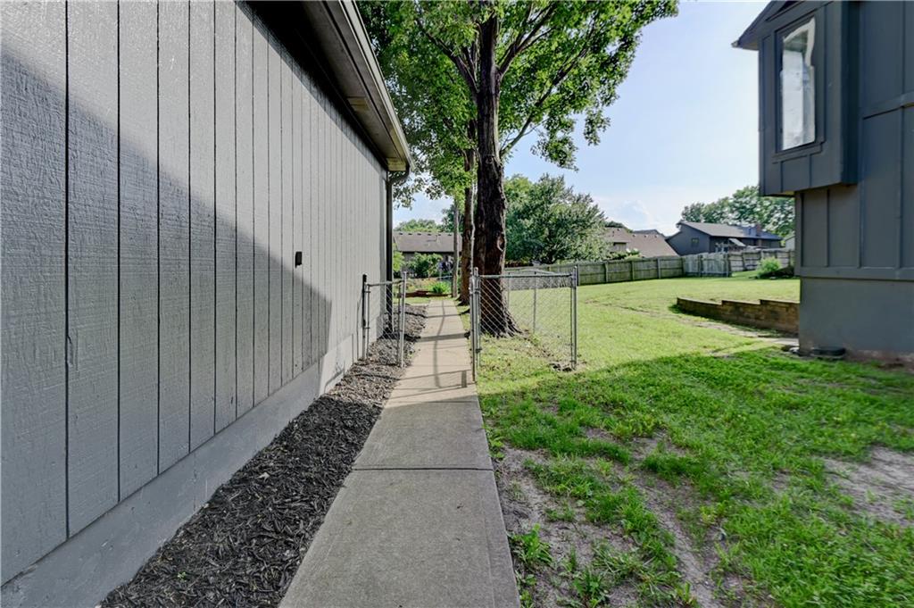 1103 Brookside Place Raymore, MO 64083 - Photo 81 of 93
