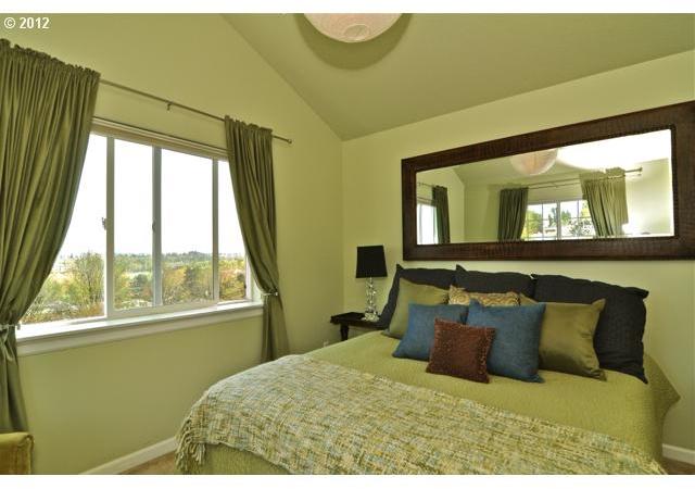 5202 Southwest View Point Terrace Portland, OR 97239 - Photo 16 of 16