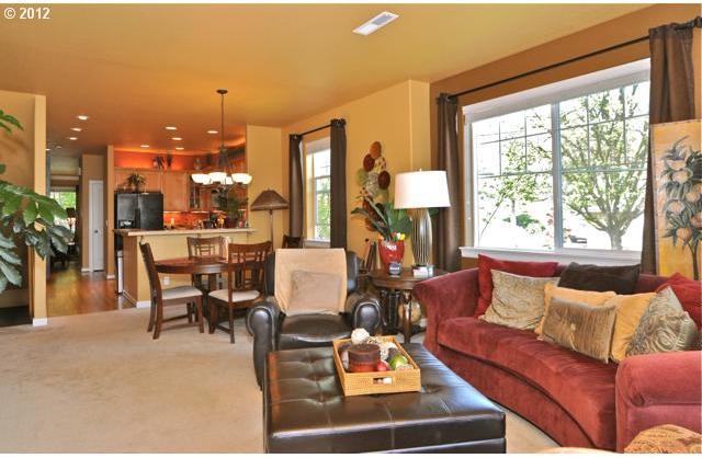 5202 Southwest View Point Terrace Portland, OR 97239 - Photo 7 of 16