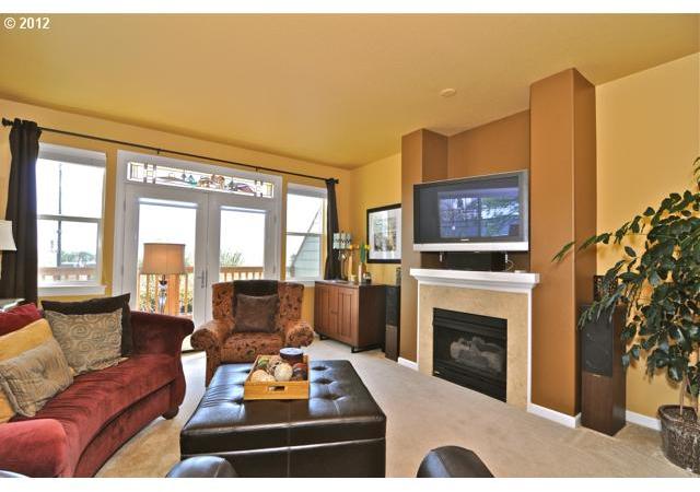 5202 Southwest View Point Terrace Portland, OR 97239 - Photo 8 of 16