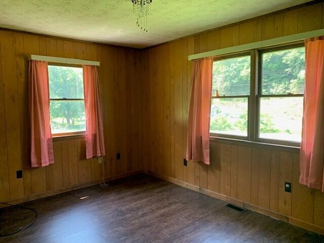 1023 Arkansas Creek Road Martin, KY 41649 - Photo 10 of 14 123600_9
