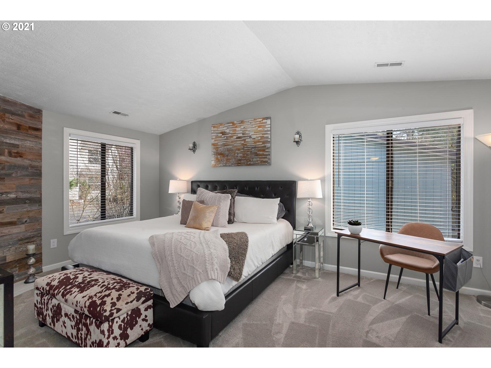 12340 Northwest McDaniel Road, Unit 9 Portland, OR 97229 - Photo 13 of 28 Gallery Image 13