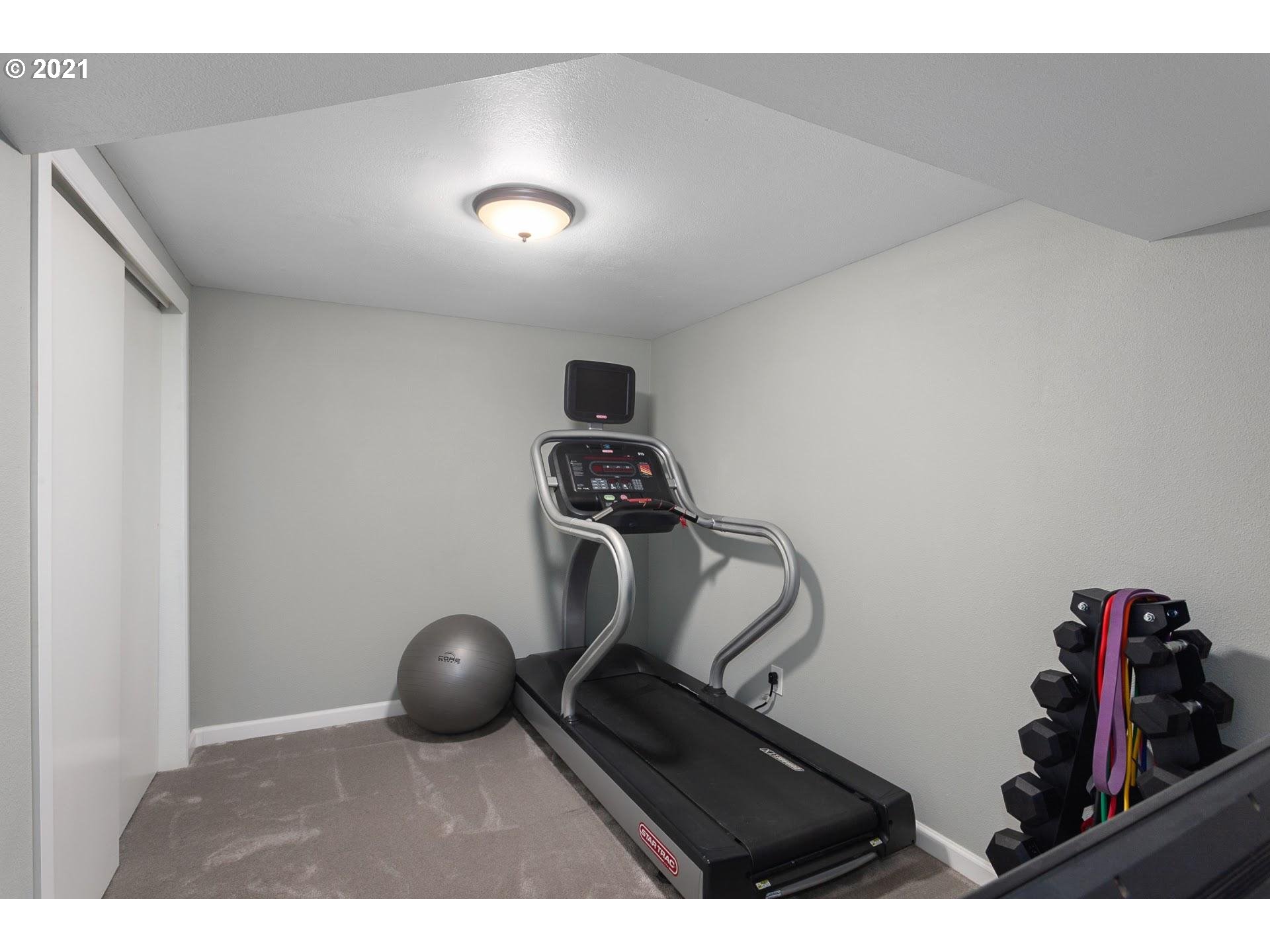 12340 Northwest McDaniel Road, Unit 9 Portland, OR 97229 - Photo 21 of 28 Gallery Image 21
