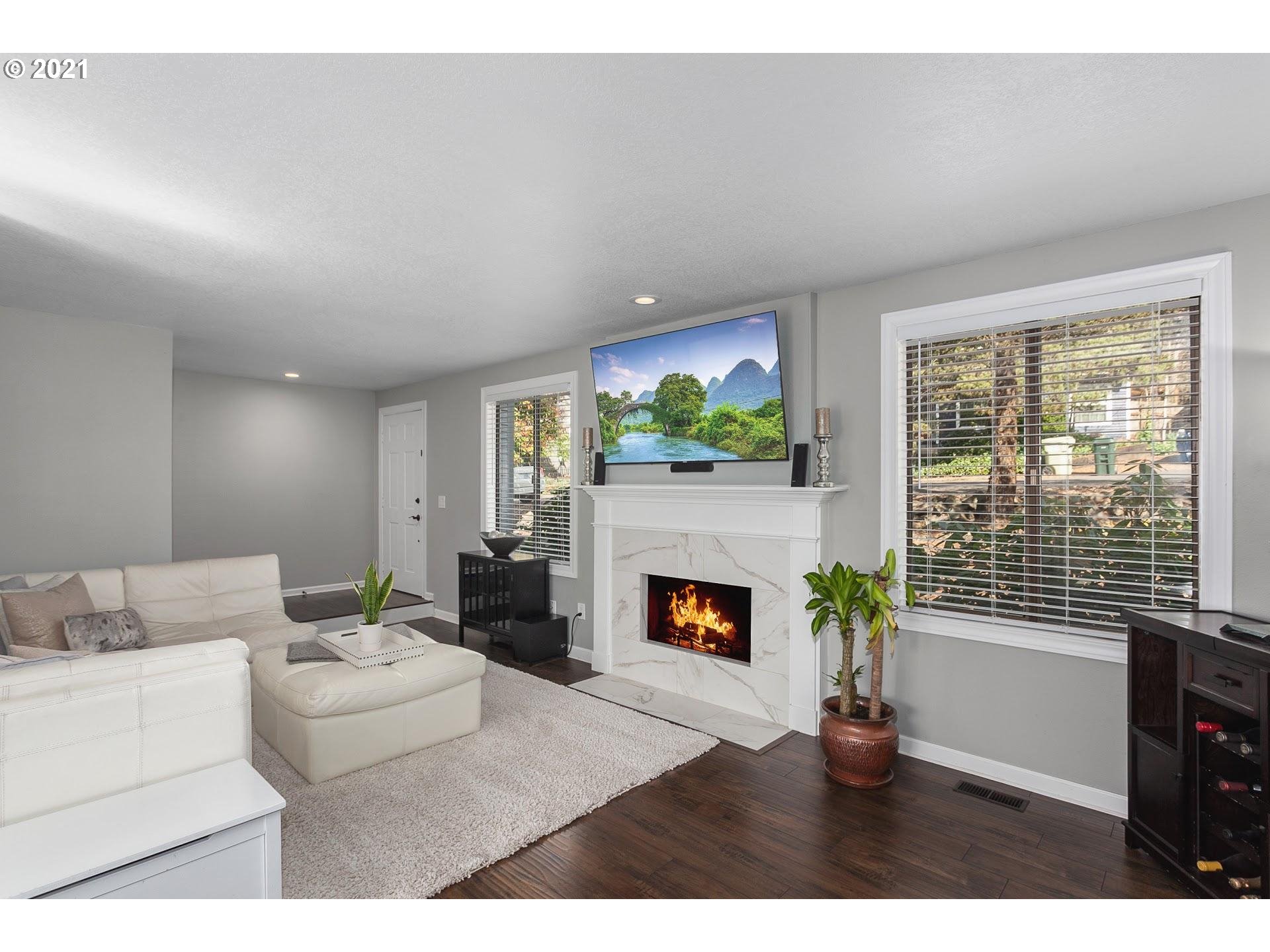 12340 Northwest McDaniel Road, Unit 9 Portland, OR 97229 - Photo 5 of 28 Gallery Image 5