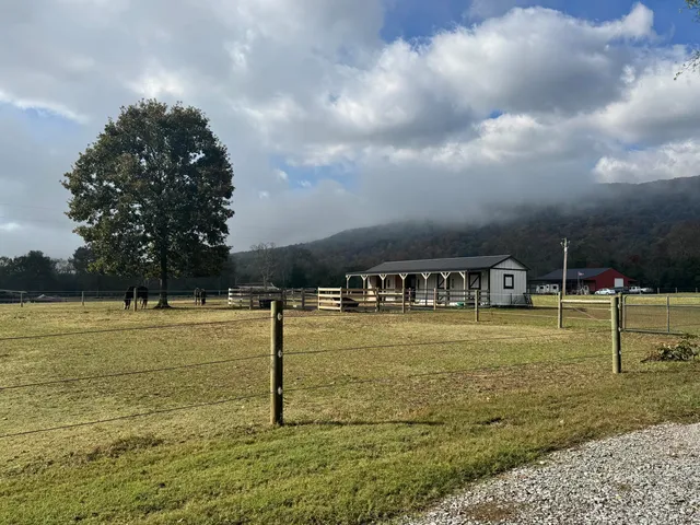 $425,000 | 2559 West Valley Road, Dunlap, TN 37327