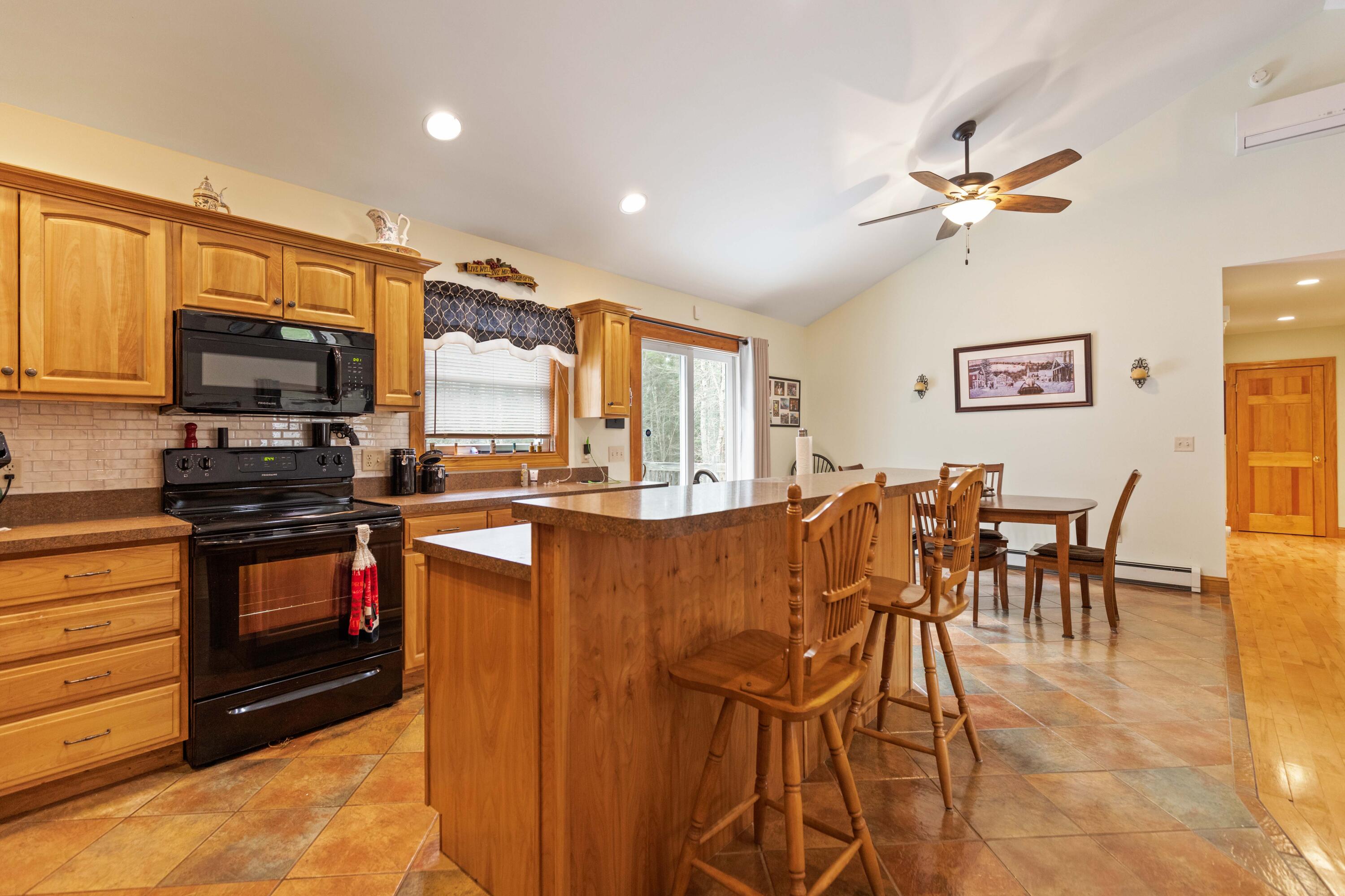 140 Plummer Road Gorham, ME 04038 - Photo 13 of 43 140 Plummer Road Gorham-008