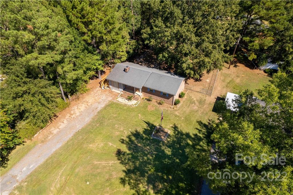 1909 John Everall Road Lancaster, SC 29720 - Photo 27 of 32 an aerial view of houses with yard