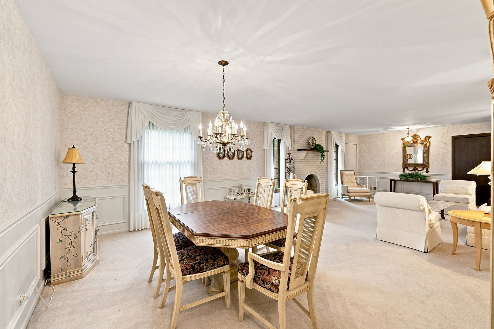 806 Roberts Road Tower Lakes, IL 60010 - Photo 12 of 53 Gallery Image 12