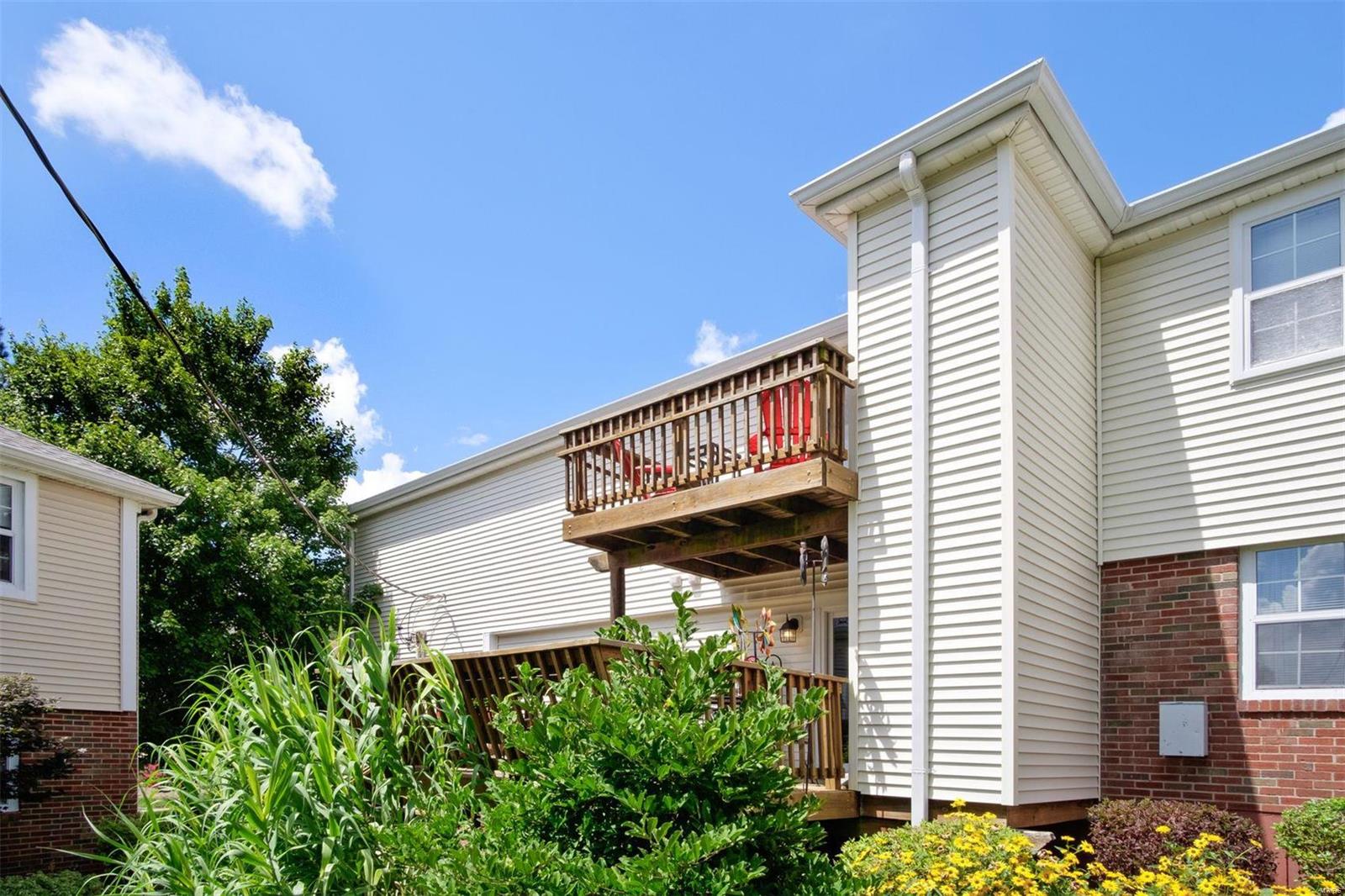 8930 Cardinal Terrace Brentwood, MO 63144 - Photo 14 of 18