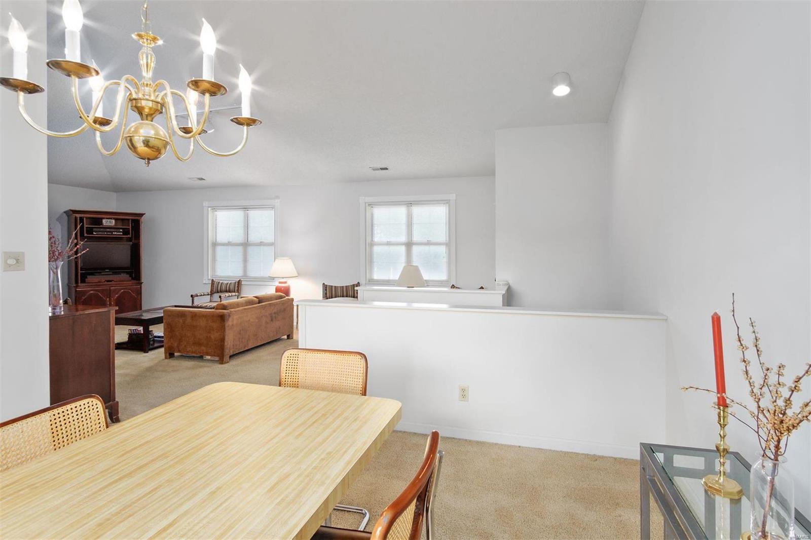 8930 Cardinal Terrace Brentwood, MO 63144 - Photo 7 of 18