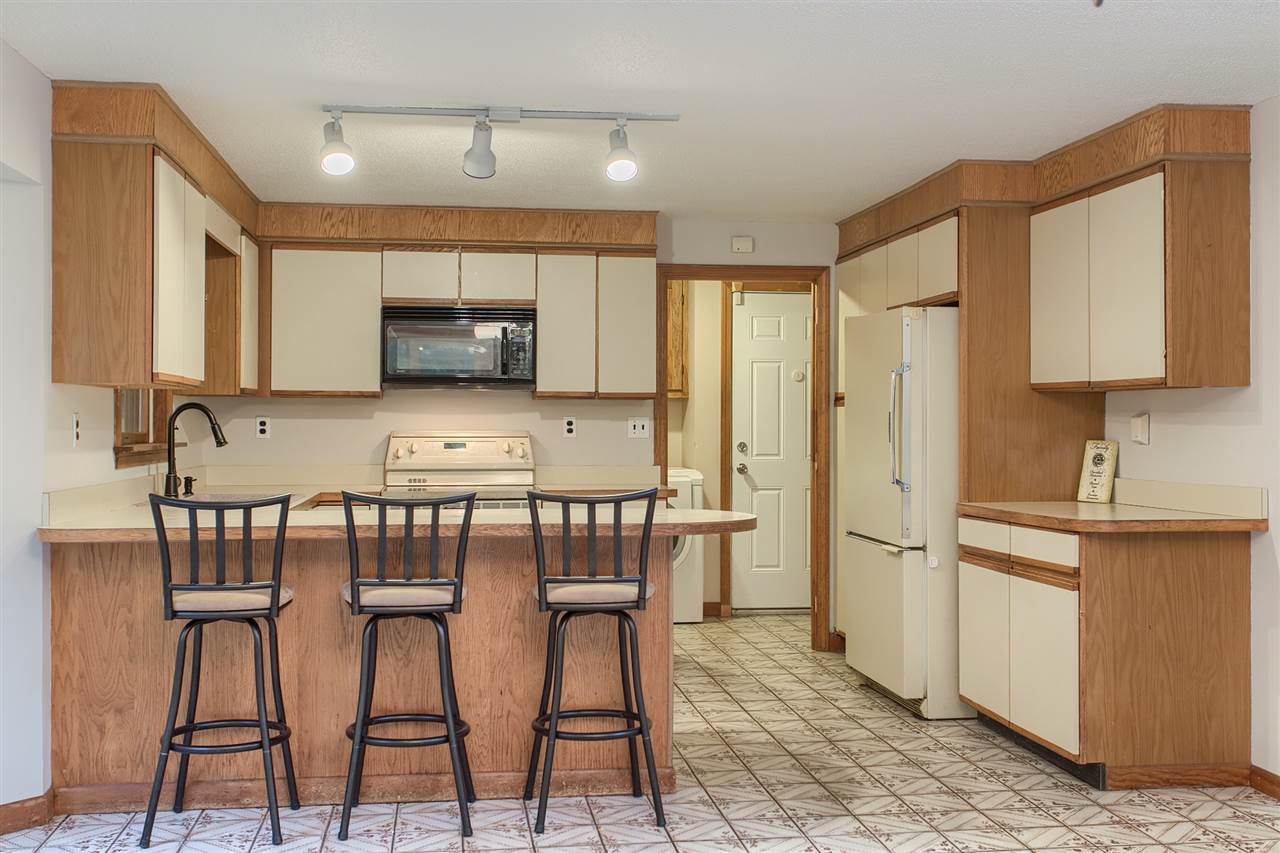 6 Weston Road Windham, NH 03087 - Photo 7 of 28