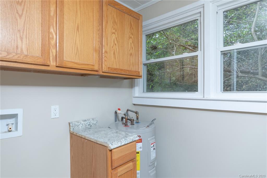 135 Ross Road York, SC 29745 - Photo 8 of 23 Gallery Image 8