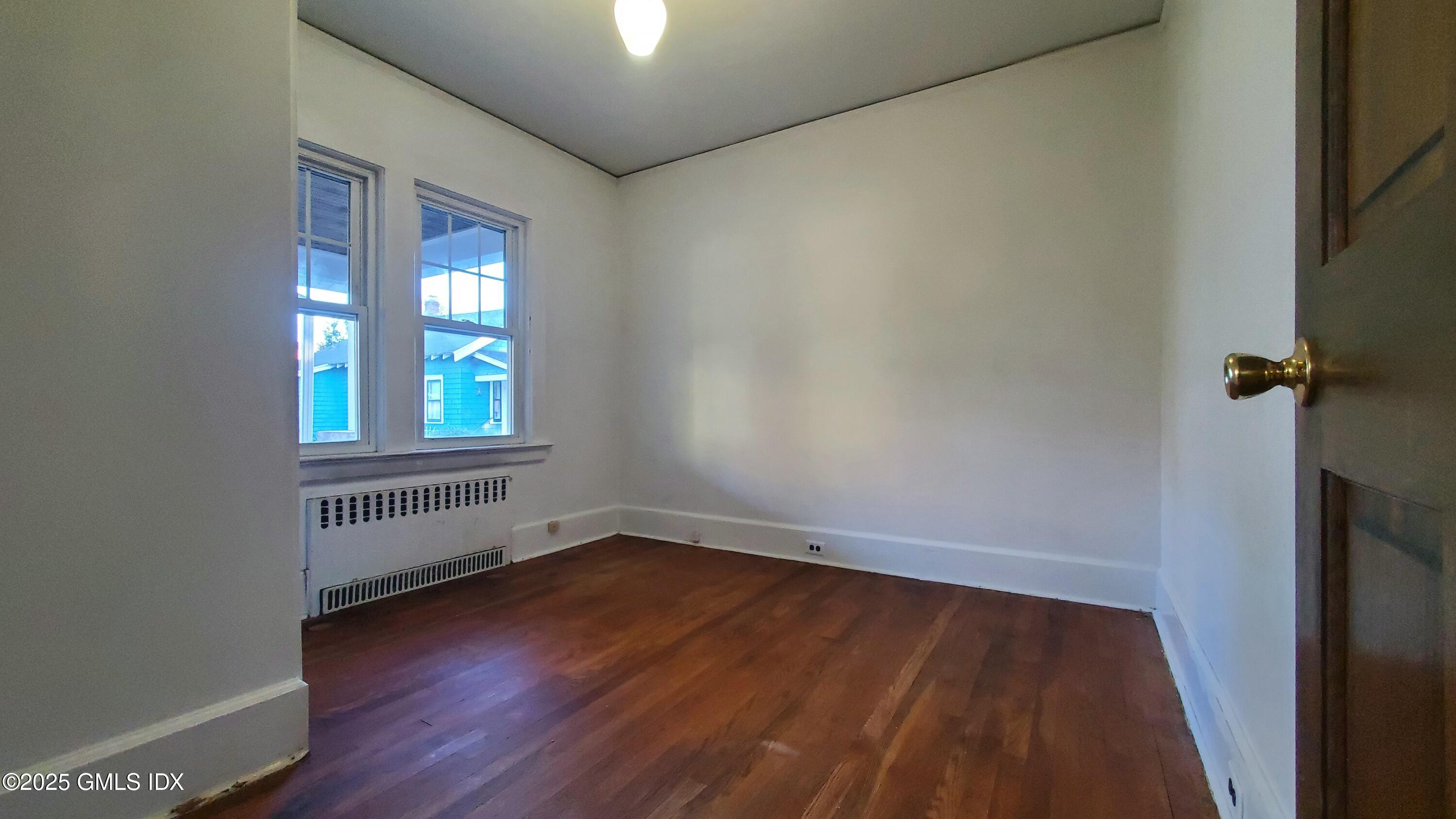 3 Relay Court Cos Cob, CT 06807 - Photo 14 of 25 20241011_083737