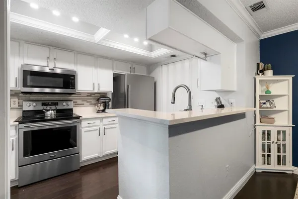 $1,475 | 7635 Guadalupe Street, Unit 202, Austin, TX 78752
