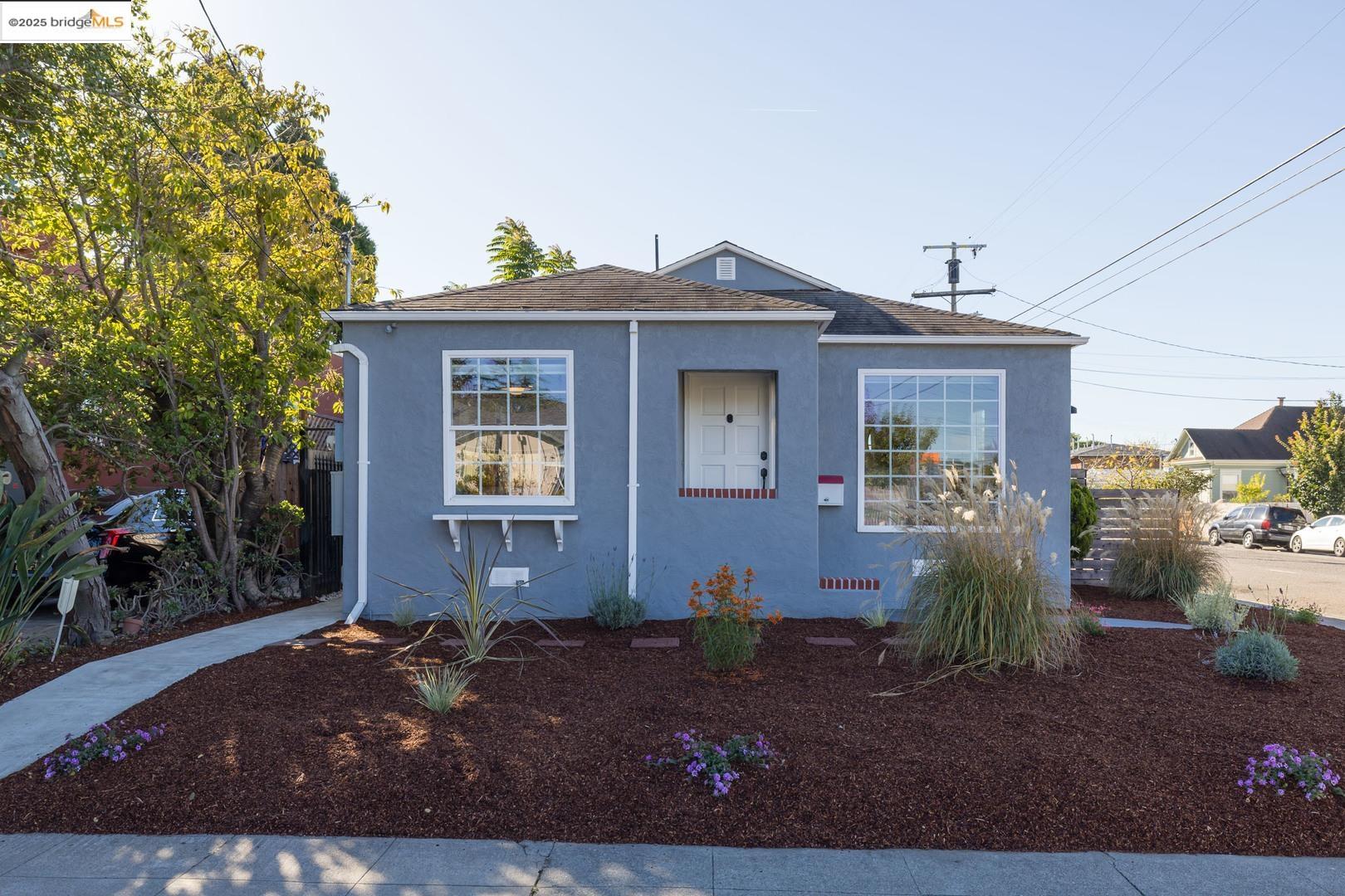 2829 California Street Berkeley, CA 94703 - Photo 2 of 20 a view of a house with a yard