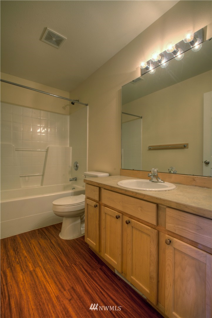 1028 186th Street Southeast, Unit 39 Bothell, WA 98012 - Photo 16 of 18 Gallery Image 16